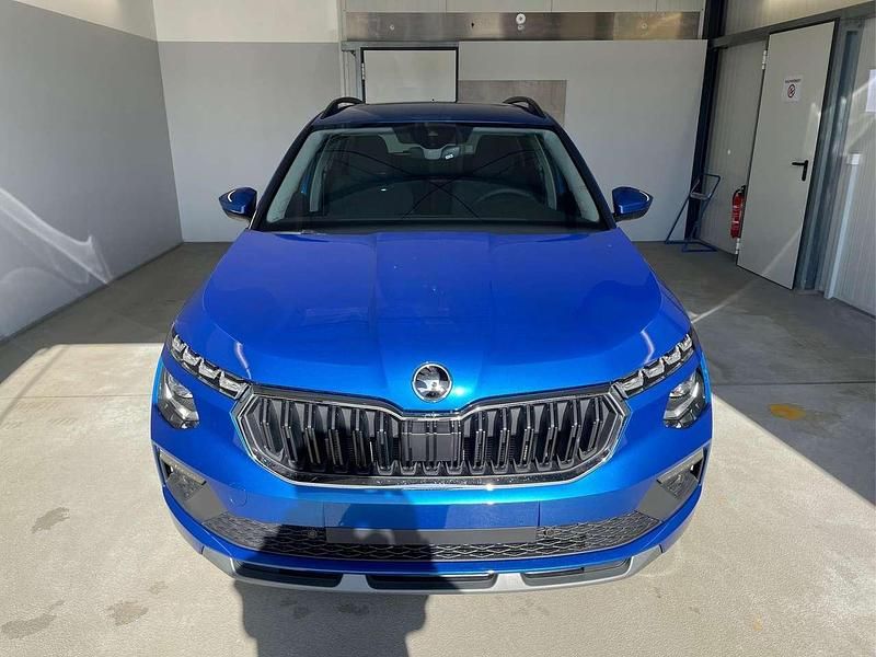 Neu Skoda Kamiq Selection 116 PS (85 kW) 2026 [8x8x] race blue metallic SUV