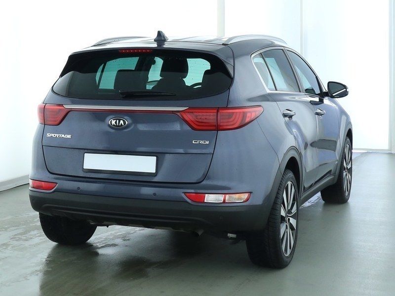Kia Sportage 2 0 Crdi 4x4 Spirit Navi Xenon Jbl Shz