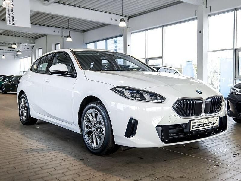 Gebraucht BMW 120 Shadowline 170 PS (125 kW) 2025 Weiß Kleinwagen