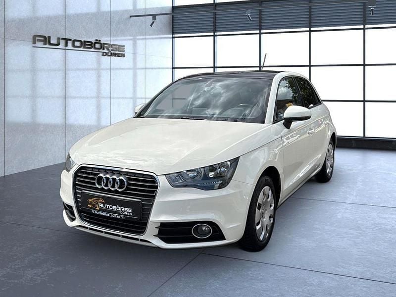 Weiß Gebraucht 2012 Audi A1 Sportback Ambition Kleinwagen | 8.499 € (Fairer Preis) - Bild 1/4