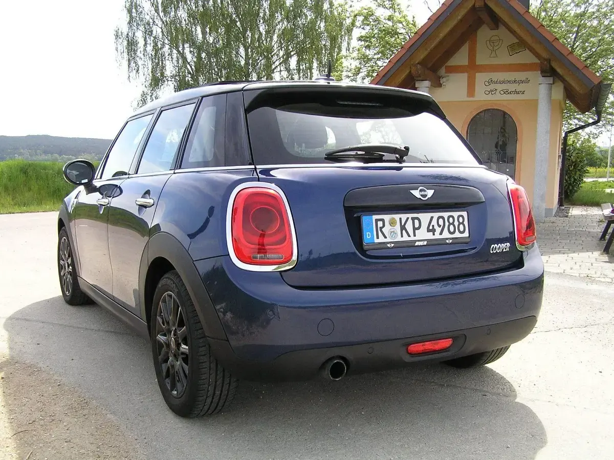 Gebraucht Mini Cooper Chili 136 PS (100 kW) 2016 Blau Kleinwagen