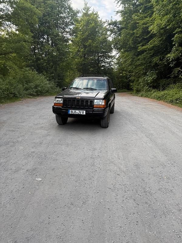 Schwarz Gebraucht 1997 Jeep Grand Cherokee SUV | 4.900 € (Superpreis) - Bild 1/4