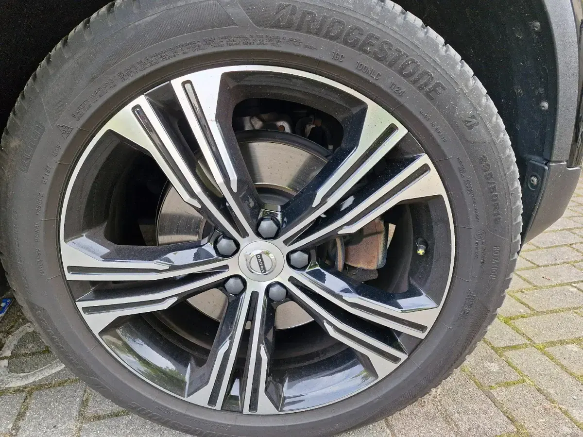 Gebraucht Volvo XC40 R-Design 190 PS (139 kW) 2020 Schwarz SUV