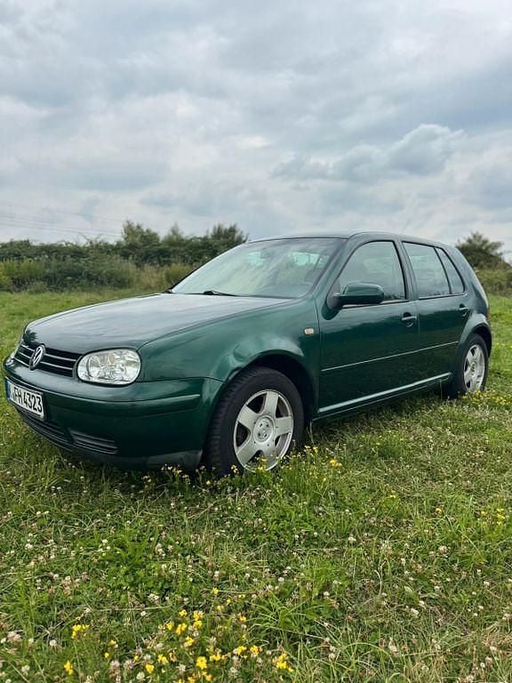 Grün Gebraucht 1998 VW Golf IV Basis Limousine | 1.000 € (Superpreis) - Bild 1/4