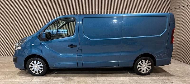 Gebraucht Opel Vivaro 120 PS (88 kW) 2015 Blau Van / Kleinbus