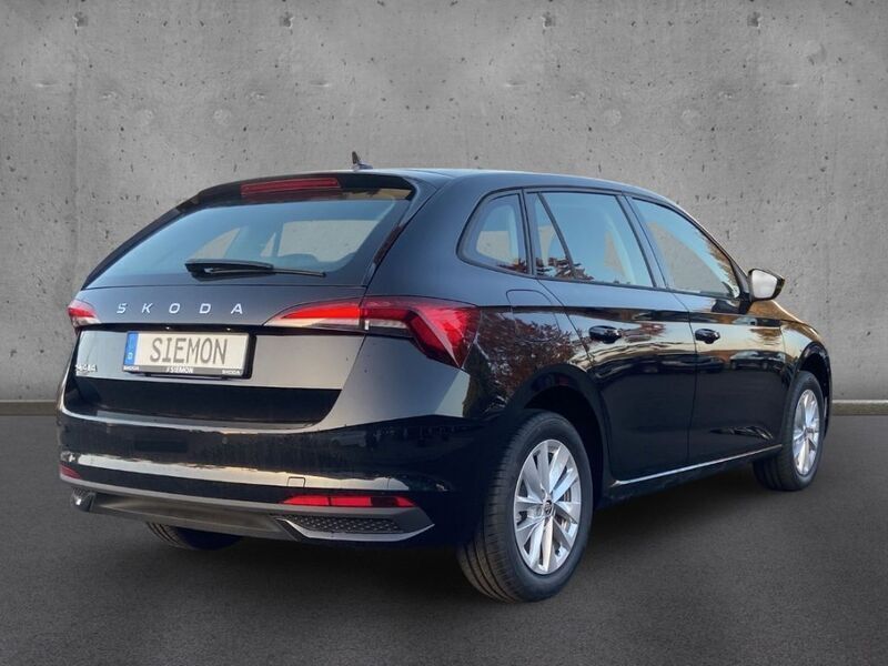 Gebraucht Skoda Scala Loft 95 PS (69 kW) 2024 Schwarz Kleinwagen