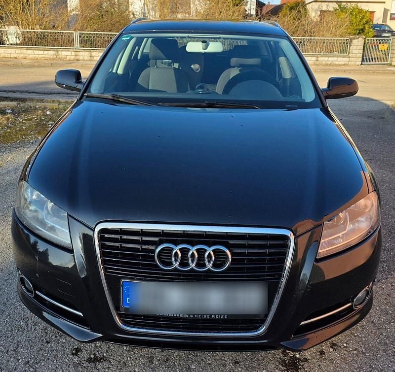 Schwarz Gebraucht 2012 Audi A3 Attraction Kombi | 7.500 € (Fairer Preis) - Bild 1/4