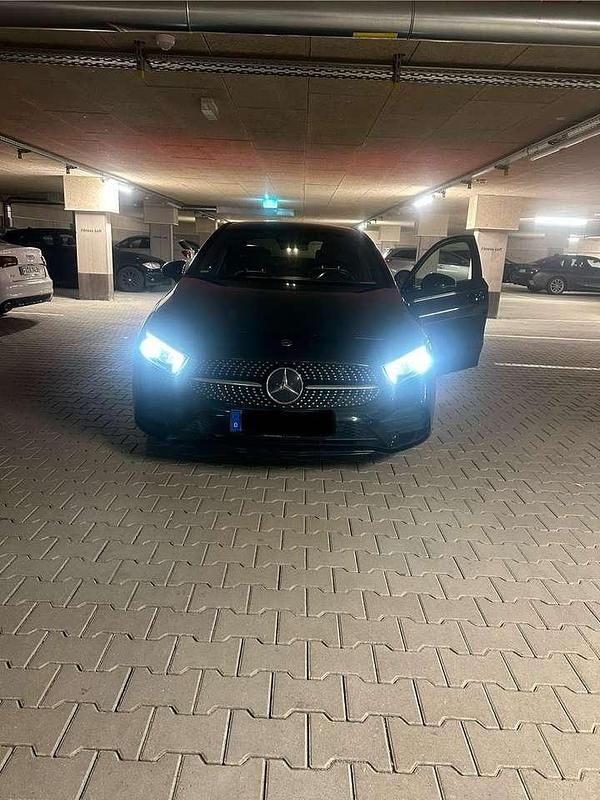 Gebraucht Mercedes A180 Advanced 116 PS (85 kW) 2021 Limousine