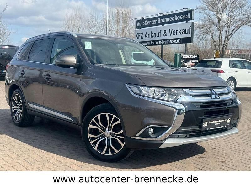 Gebraucht Mitsubishi Outlander Plus 150 PS (110 kW) 2016 Braun SUV
