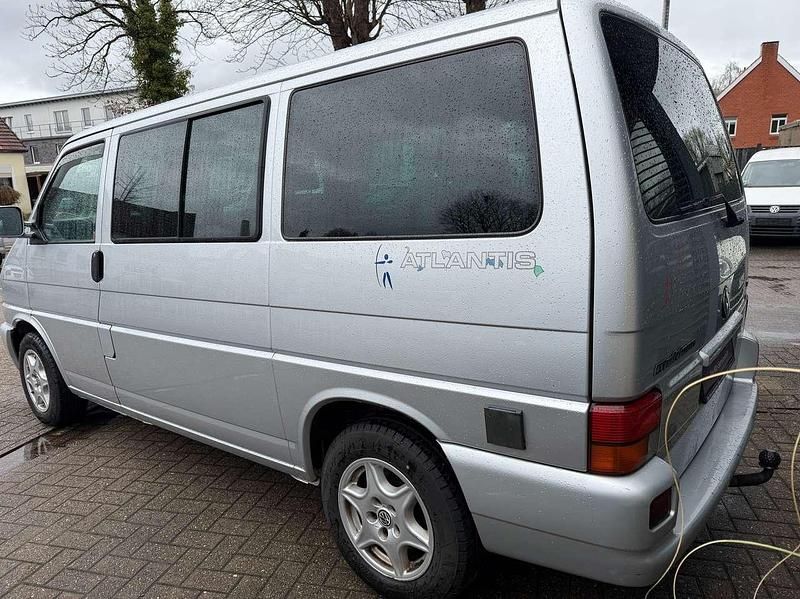 Gebraucht VW T4 102 PS (75 kW) 2002 Silbermet. Van