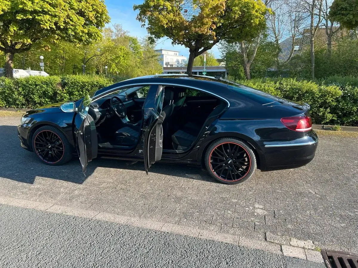 Second-hand VW CC 150 CP (110 kW) 2016 Negru Berlinǎ