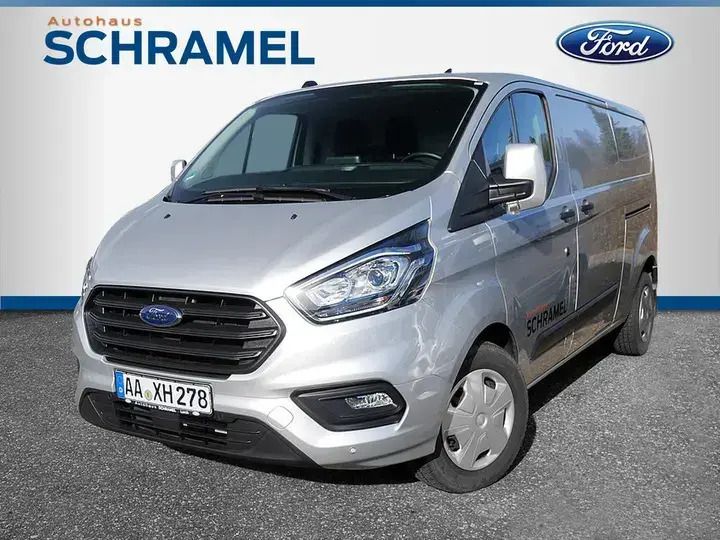 Silber / polar silber Gebraucht 2023 Ford Transit Custom Trend | 32.725 € (Etwas zu teuer) - Bild 1/4