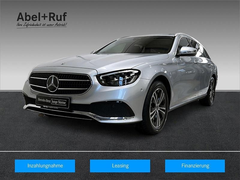 Silber Gebraucht 2022 Mercedes E220 Avantgarde Limousine | 27.399 € (Superpreis) - Bild 1/4