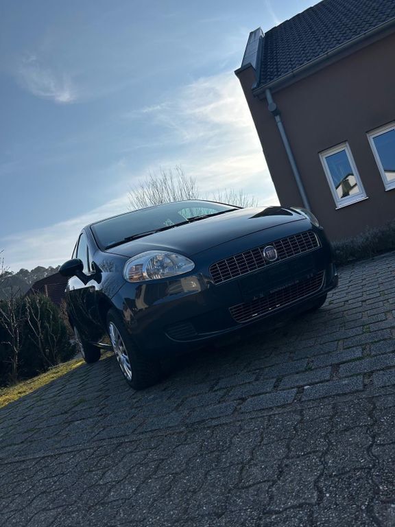 Andere außenfarben Gebraucht 2008 Fiat Punto Kleinwagen | 3.500 € (Etwas zu teuer) - Bild 1/4
