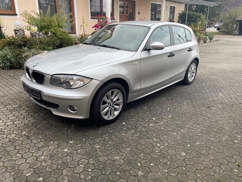 Silber Gebraucht 2005 BMW 116 Kleinwagen | 1.500 € (Superpreis) - Bild 1/4