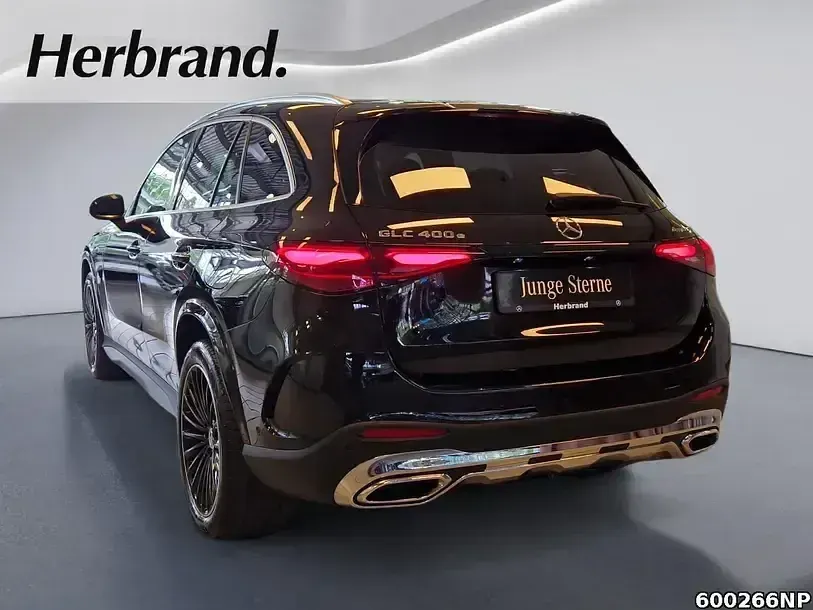 Gebraucht Mercedes GLC400d AMG 381 PS (280 kW) 2025 Metalliclack obsidianschwarz SUV