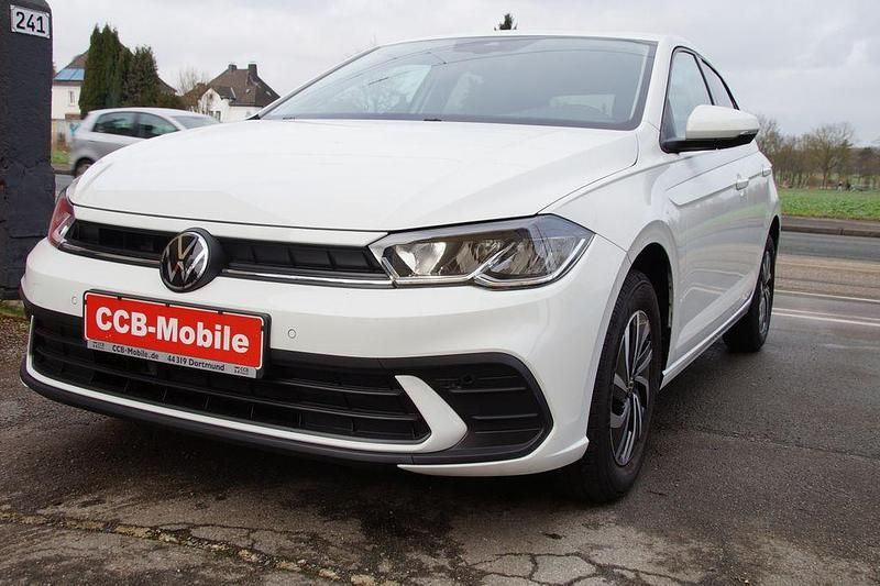 Gebraucht VW Polo Life 95 PS (69 kW) 2025 Violet Kleinwagen