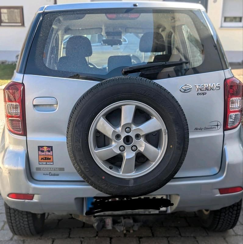 Gebraucht Daihatsu Terios 105 PS (77 kW) 2007 Grau SUV