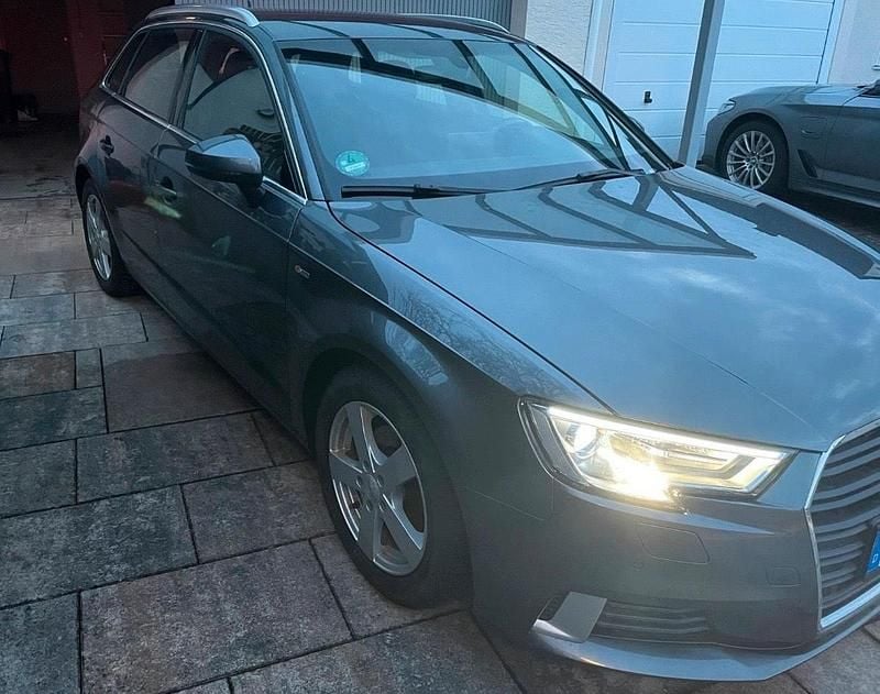 Gebraucht Audi A3 S-Line 150 PS (110 kW) 2018 Grau Limousine