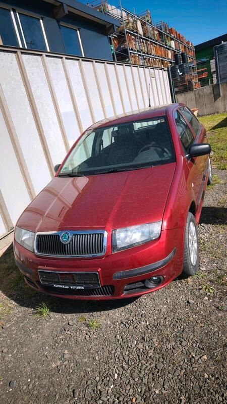 Rot Gebraucht 2004 Skoda Fabia Kleinwagen | 1.000 € (Superpreis) - Bild 1/4