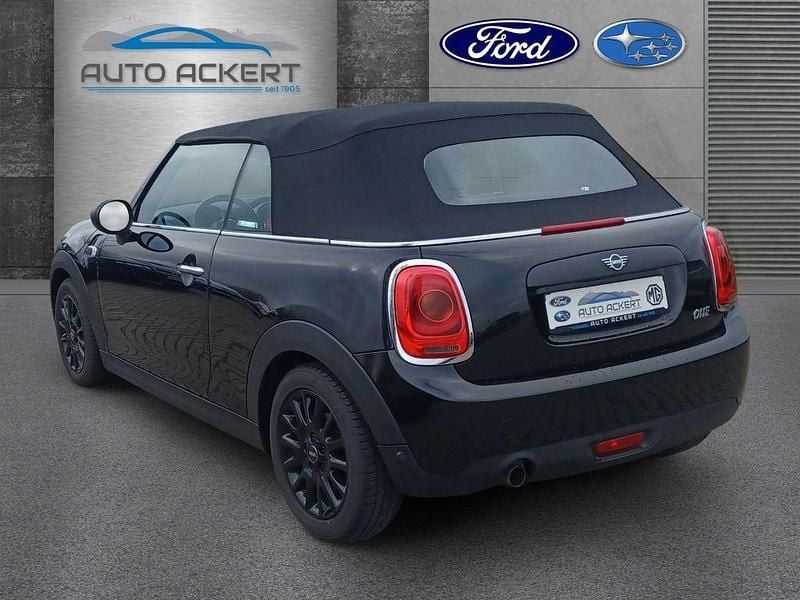 Käytetty Mini One Cabriolet 102 HP (75 kW) 2019 Musta Avoauto