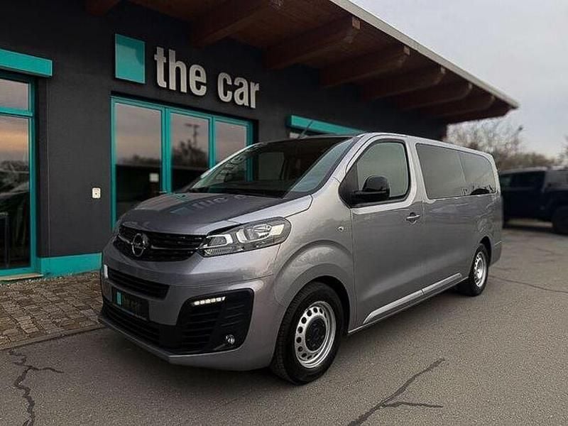 Second-hand Opel Vivaro 250 CP (183 kW) 2014 Negru Monovolum