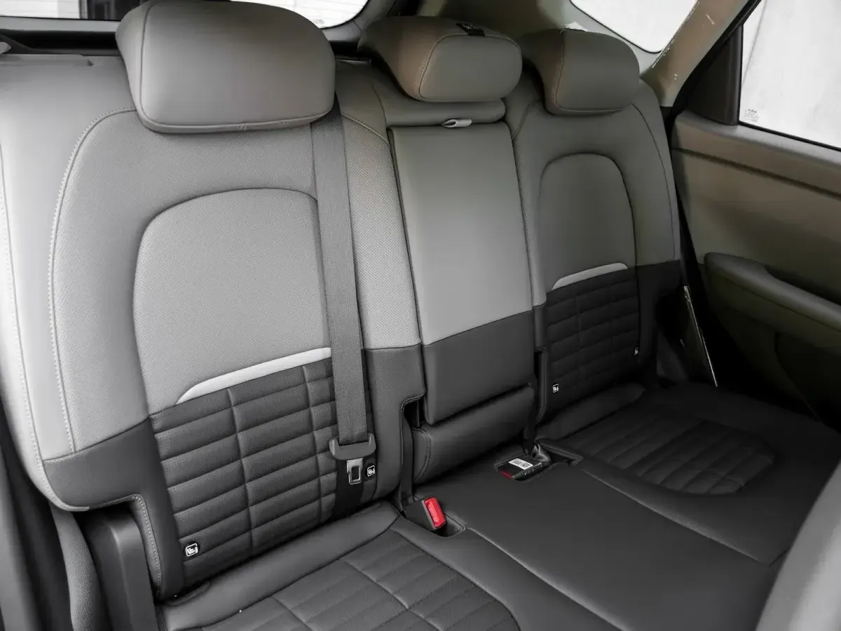 Gebraucht Kia Seltos Spirit 179 PS (131 kW) 2026 Grau SUV