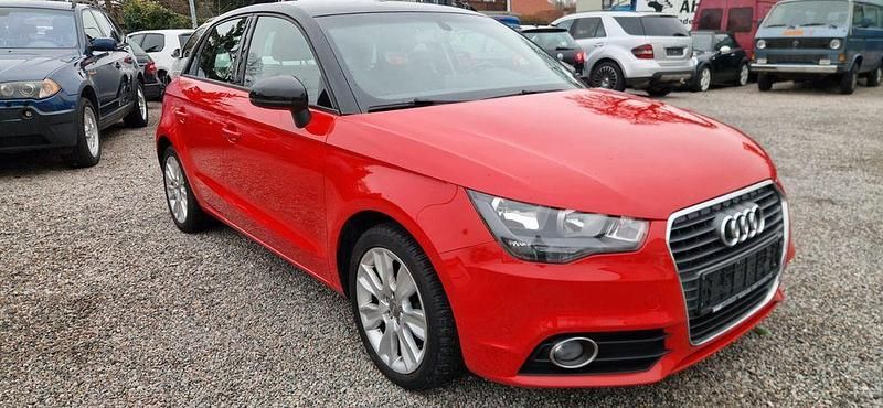 Gebraucht Audi A1 Sportback Ambition 122 PS (89 kW) 2013 Rot Kleinwagen