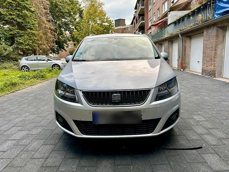 Gebraucht Seat Alhambra 140 PS (102 kW) 2014 Silber Van / Kleinbus
