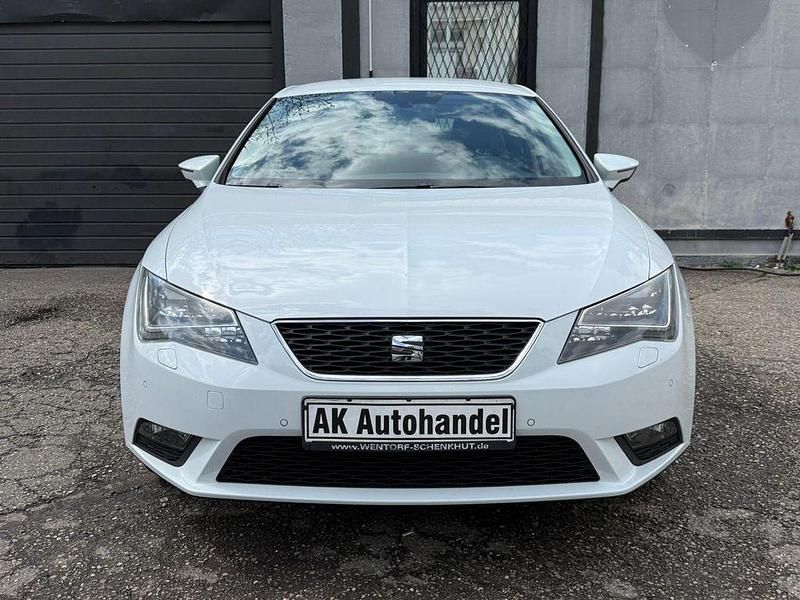 Second-hand Seat Leon Style 110 CP (80 kW) 2015 Alb Berlinǎ