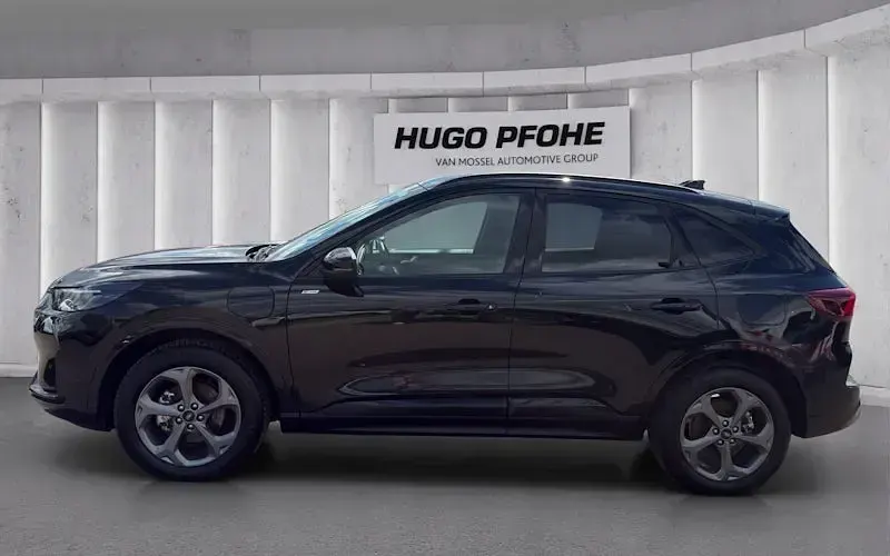 Gebraucht Ford Kuga ST-Line 243 PS (178 kW) 2025 Schwarz SUV