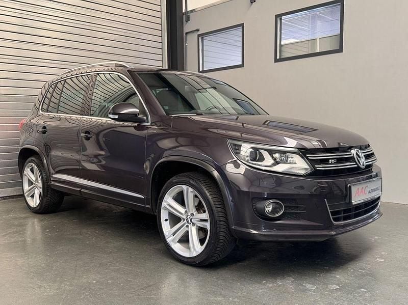 Grau Gebraucht 2016 VW Tiguan Sportline SUV | 17.950 € (Guter Preis) - Bild 1/4