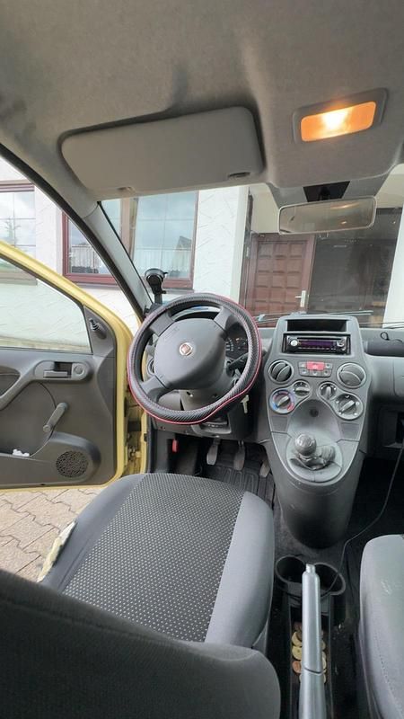 Gelb Gebraucht 2009 Fiat Panda Kleinwagen | 2.100 € - Bild 1/4