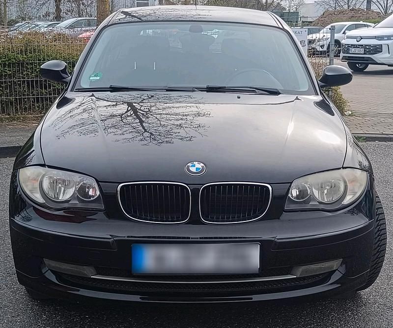 Gebraucht BMW 118 143 PS (105 kW) 2007 Schwarz Kleinwagen
