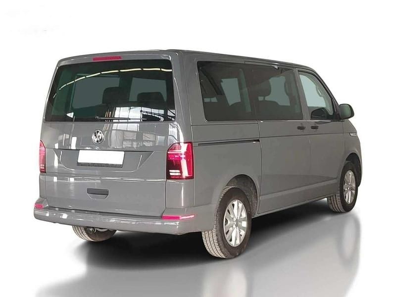 Gebraucht VW Multivan 150 PS (110 kW) 2021 Grau Van