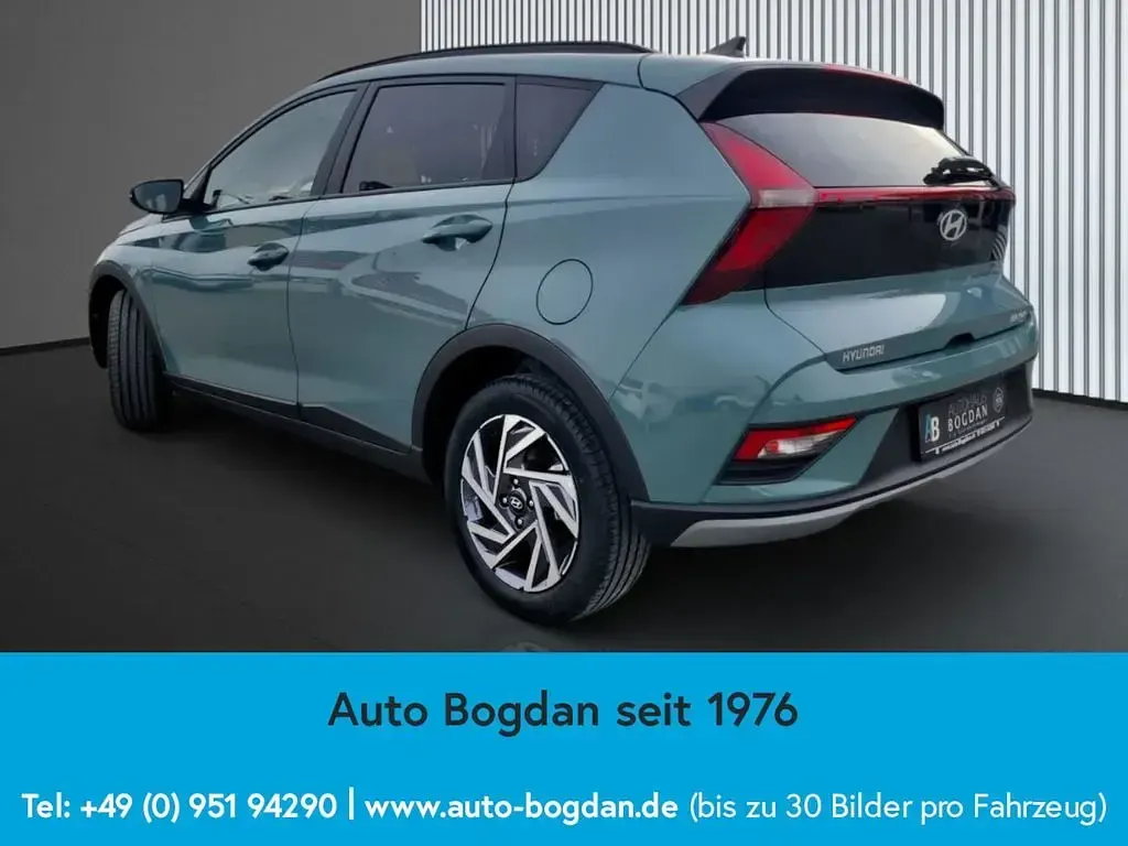 Neu Hyundai Bayon 101 PS (74 kW) 2025 Mangrove green SUV