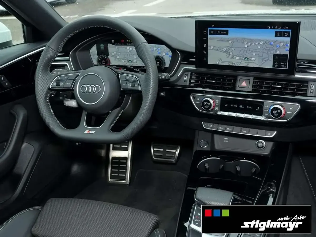 Gebraucht Audi A4 S-Line 204 PS (150 kW) 2023 Ibisweiß Kombi