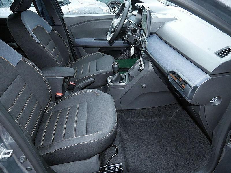 Neu Dacia Sandero Expression 110 PS (80 kW) 2025 Dolomitgrau Kleinwagen