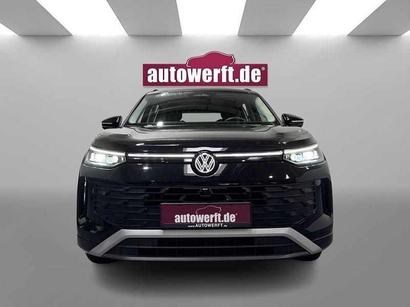 Schwarz Gebraucht 2025 VW Tayron Life SUV | 43.990 € (Superpreis) - Bild 1/4
