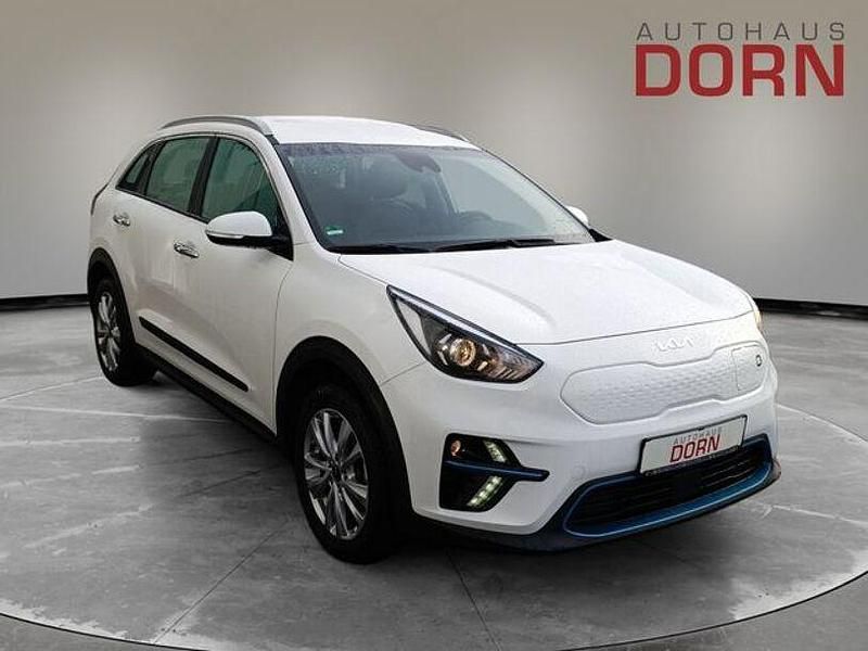Gebraucht Kia e-Niro Vision 100 kW (136 PS) 2021 Weiss SUV