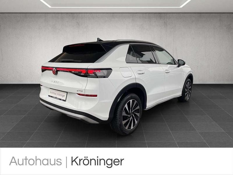 Second-hand VW T-Roc Style 150 CP (110 kW) 2026 Alb SUV