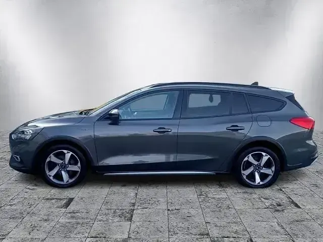 Usata Ford Focus Active 155 CV (114 kW) 2020 Grigio Station wagon