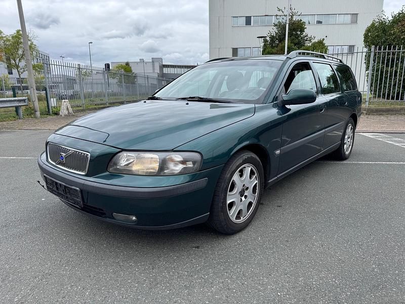 Grün Gebraucht 2000 Volvo V70 Kombi | 3.490 € (Teuer) - Bild 1/4