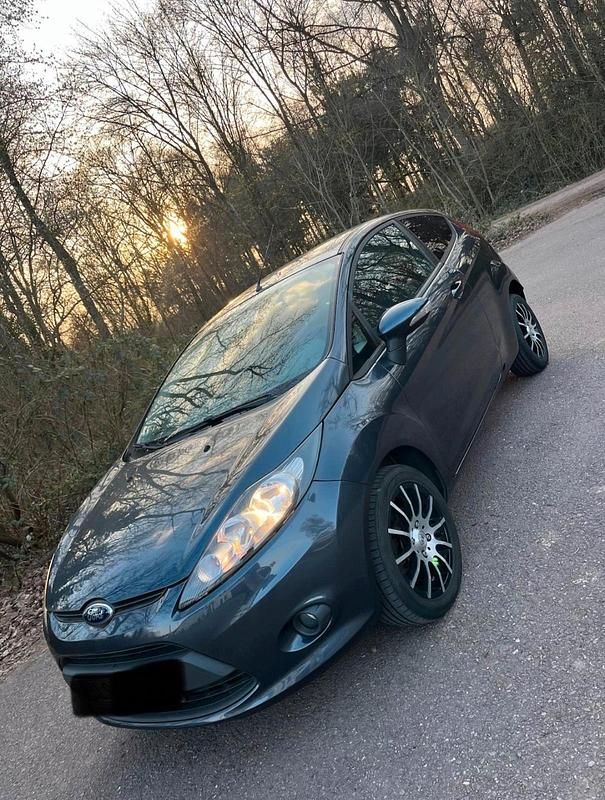 Gebraucht Ford Fiesta 82 PS (60 kW) 2010 Schwarz Kleinwagen