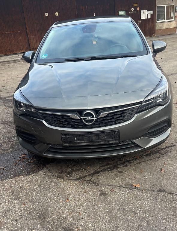 Gebraucht Opel Astra 131 PS (96 kW) 2020 Grau Limousine