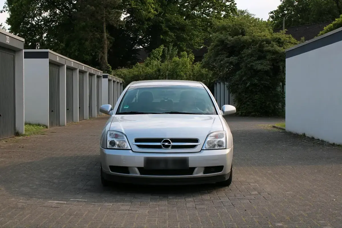 Usata Opel Vectra 147 CV (108 kW) 2003 Argento Berlina