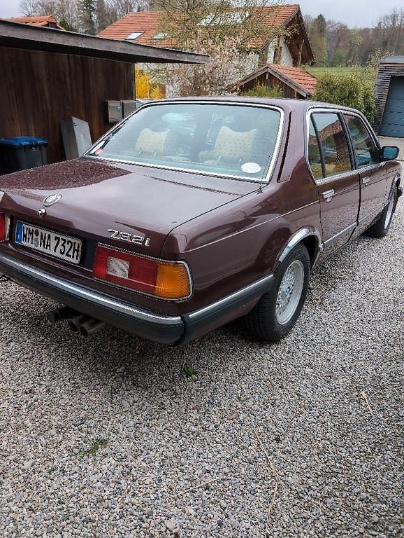 Używany BMW 732 193 KM (141 kW) 1983 Czerwony Sedan/Limuzyna