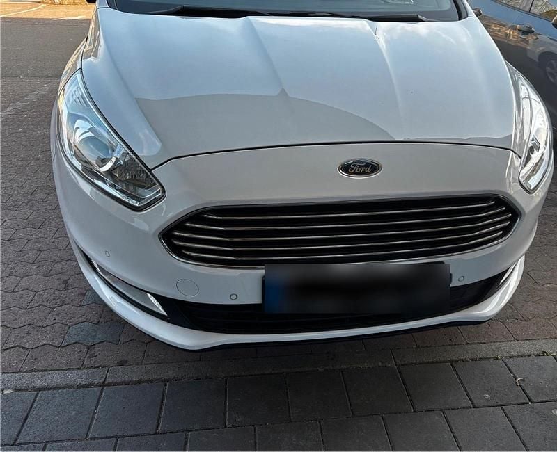 Gebraucht Ford Galaxy 162 PS (119 kW) 2018 Weiß Van / Kleinbus