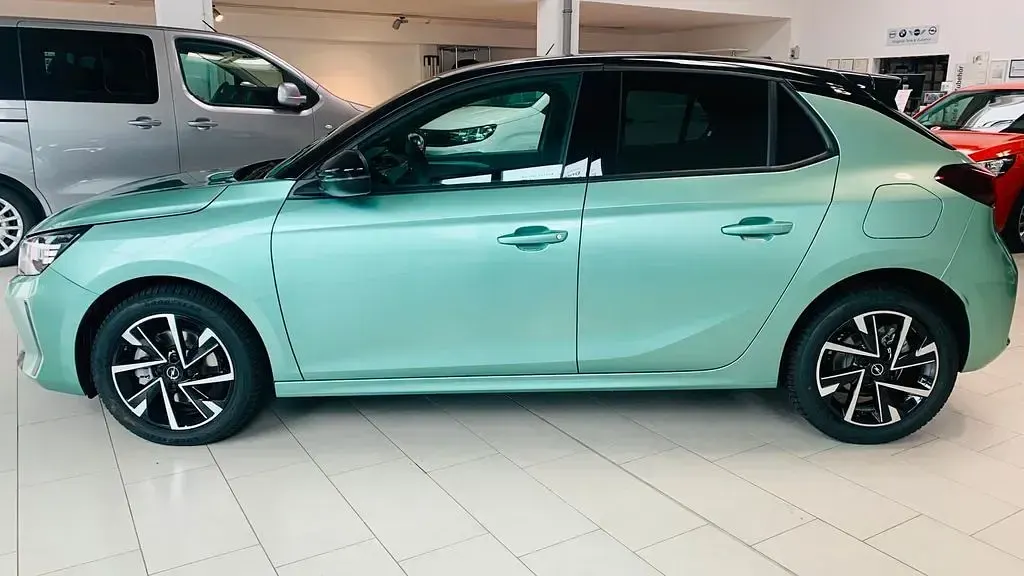 Neu Opel Corsa 101 PS (74 kW) 2026 Grün Kleinwagen