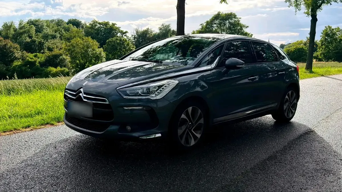 Gebraucht Citroën DS5 181 PS (133 kW) 2012 Silber Kleinwagen